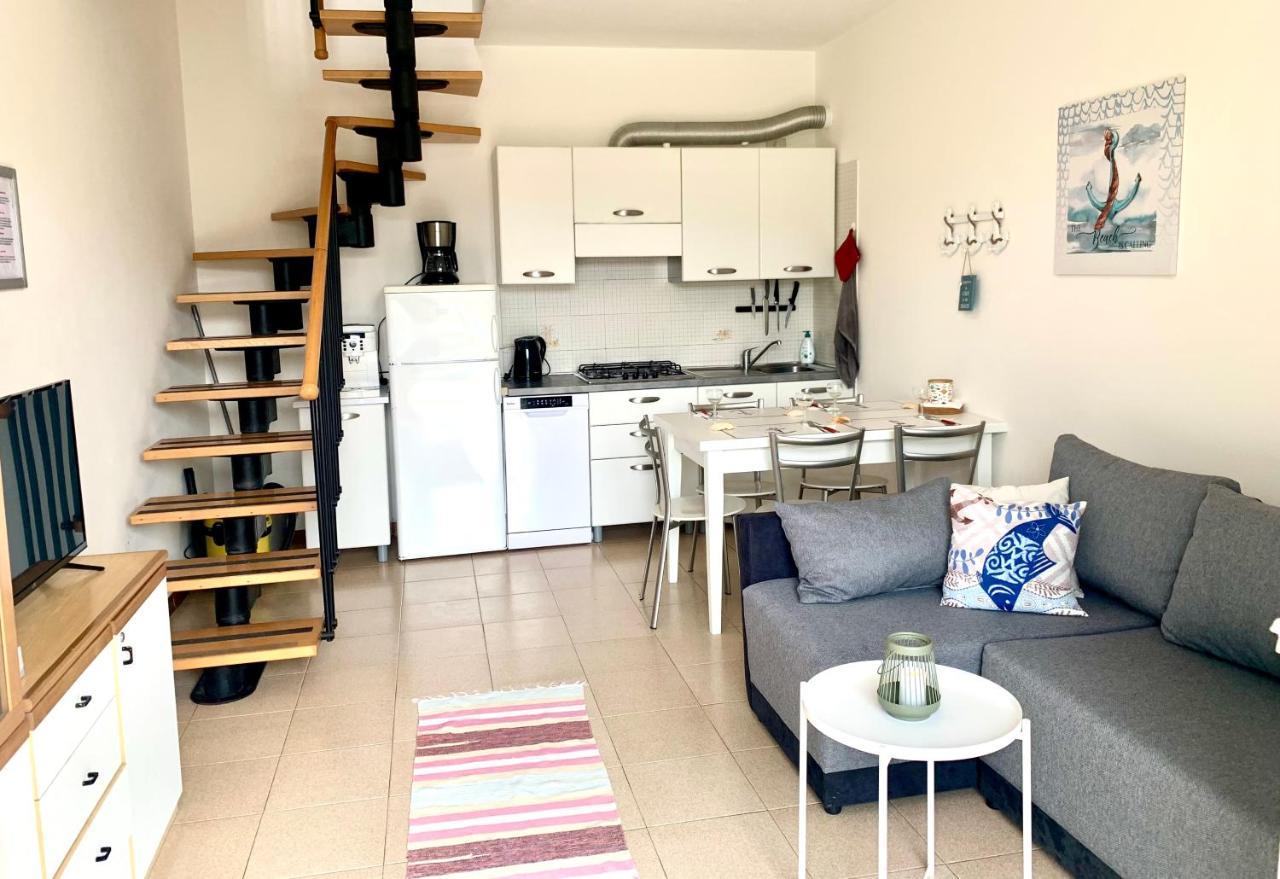 Apartment Caorle De Lux Swimming Pool, Parking, Garden ภายนอก รูปภาพ