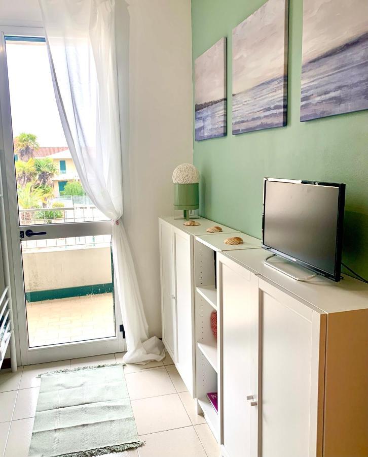 Apartment Caorle De Lux Swimming Pool, Parking, Garden ภายนอก รูปภาพ